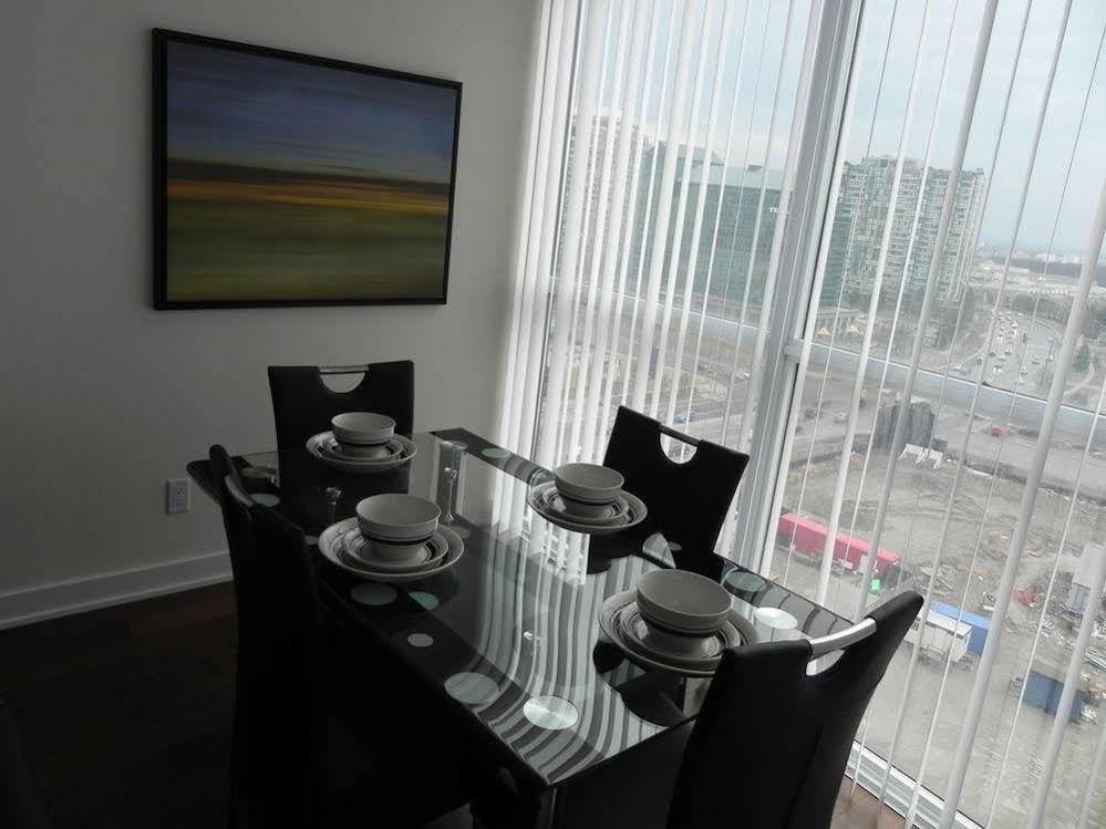 Pathway Suites Mississauga Exterior photo